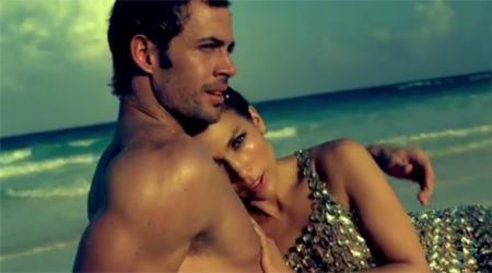 скачать клип Jennifer Lopez feat. Lil Wayne - I am Into You