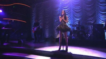 скачать клип Selena Gomez and the Scene - Hit the lights Live