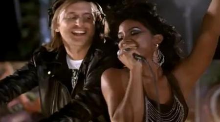 скачать клип Kelly Rowland Ft. David Guetta - Commander