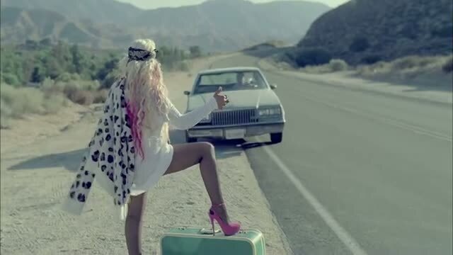 скачать клип Christina Aguilera - Your Body