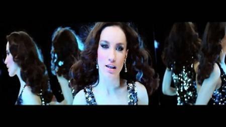 скачать клип Вика Дайнеко и T-Killah - Mirror Mirror