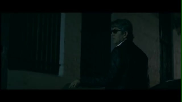 скачать клип Akon - Smack That ft. Eminem