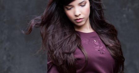 скачать клип Indila - Derniere Danse