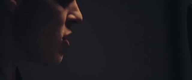 скачать клип David Guetta - Dangerous