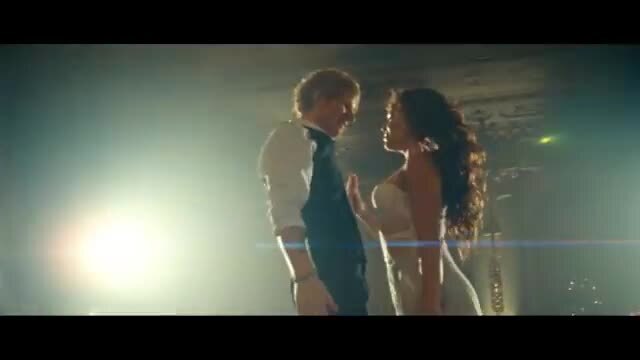 скачать клип Ed Sheeran - Thinking Out Loud