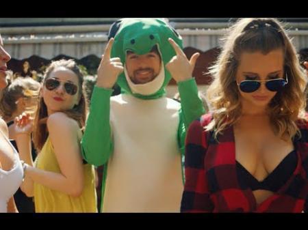 скачать клип Oliver Heldens and Shaun Frank - Shades Of Grey