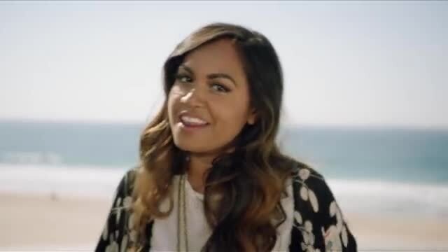 скачать клип Jessica Mauboy - Pop A Bottle