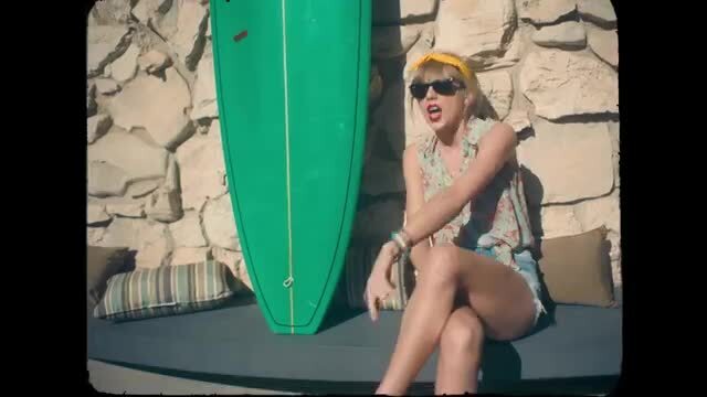 скачать клип Taylor Swift - 22