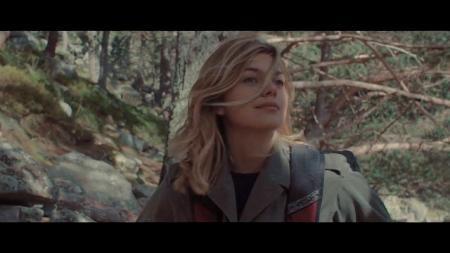 скачать клип Louane - Nos Secrets