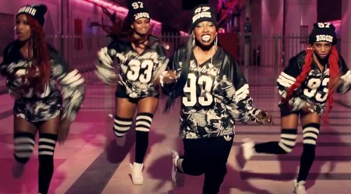 скачать клип Missy Elliott - WTF