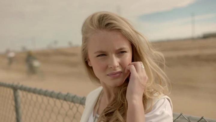 скачать клип Zara Larsson - Carry You Home