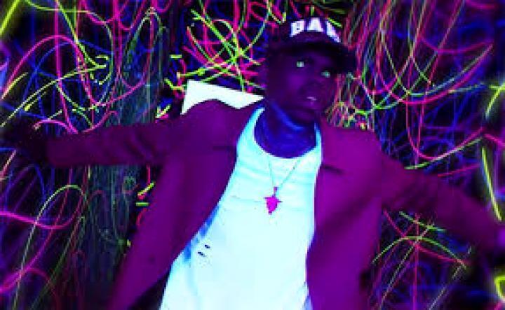 скачать клип Chris Brown - Liquor
