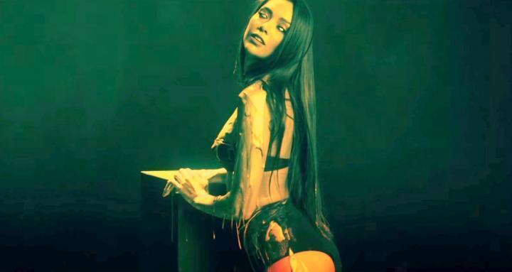 скачать клип Juicy J - For Everybody ft. Wiz Khalifa, R. City