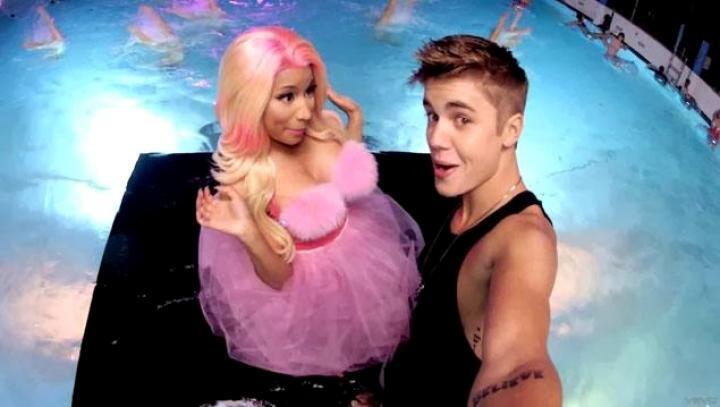 скачать клип Justin Bieber - Beauty And A Beat ft. Nicki Minaj