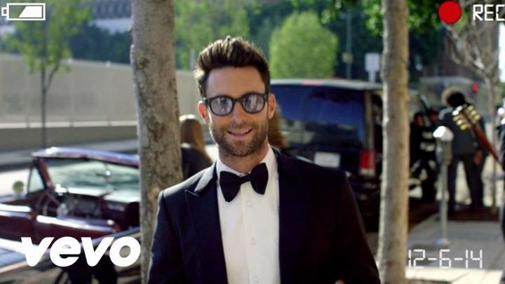 скачать клип Maroon 5 - Sugar