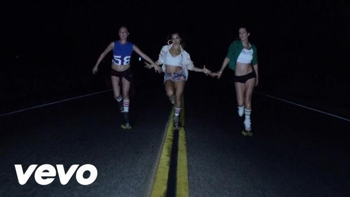 скачать клип Chet Faker - Gold