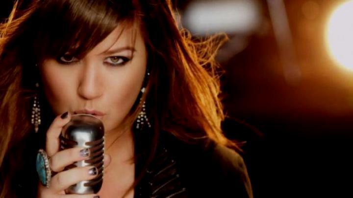 скачать клип Kelly Clarkson - Stronger