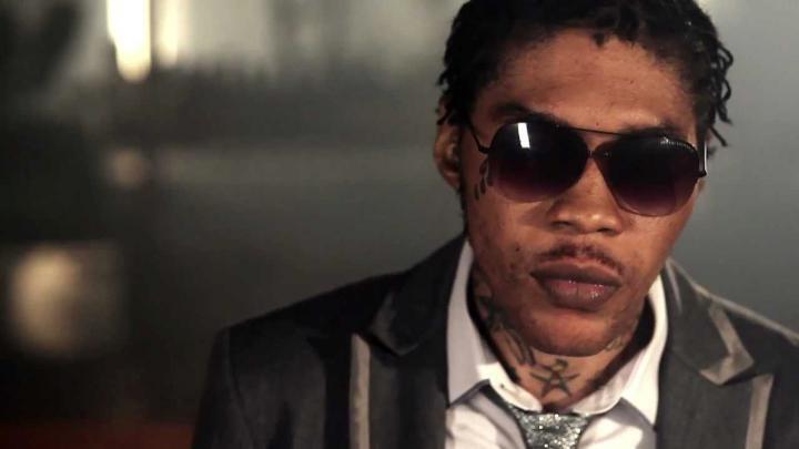 скачать клип Vybz Kartel - Go Go Wine