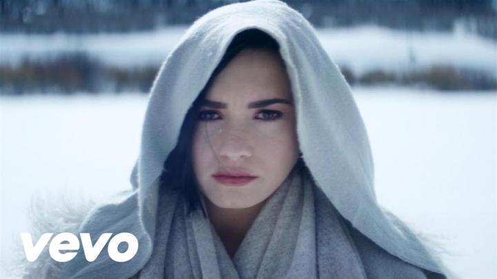 скачать клип Demi Lovato - Stone Cold