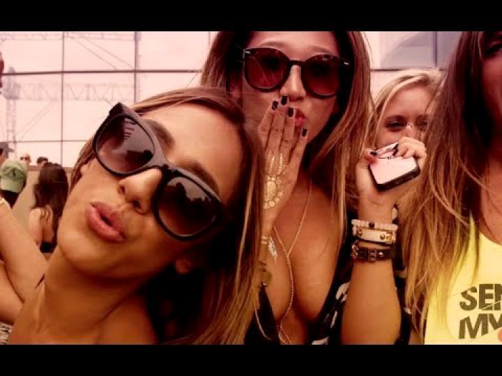 скачать клип R3hab and Quintino - Freak