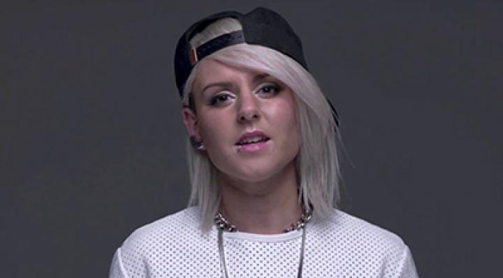 скачать клип Christina Novelli - Same Stars