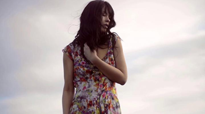 скачать клип Maria Mena - Leaving You