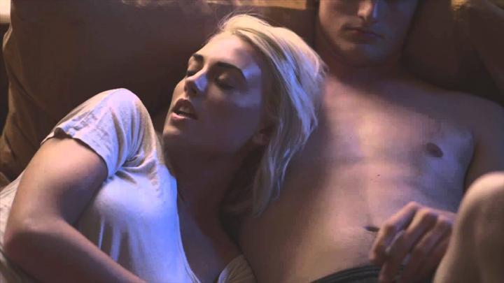 скачать клип Chelsea Lankes- Secret