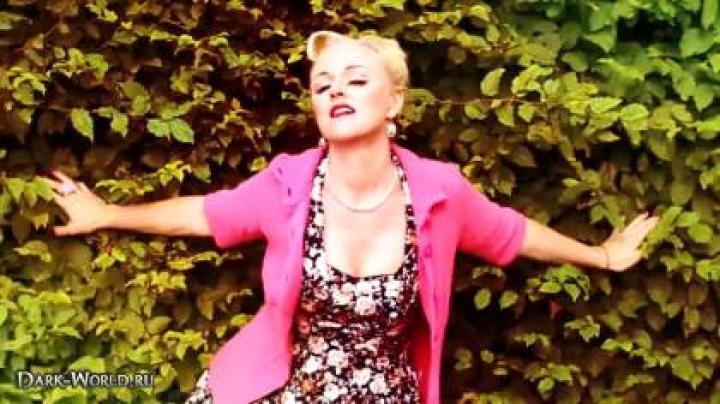 скачать клип Liv Kristine - Paris Paris