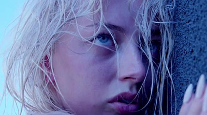 скачать клип Caroline Vreeland - The Mauling