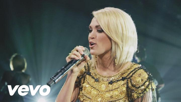 скачать клип Carrie Underwood - Church Bells
