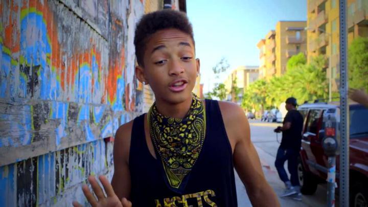 скачать клип Jaden Smith - The Coolest