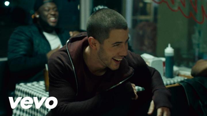 скачать клип Nick Jonas ft. Ty Dolla Sign - Bacon