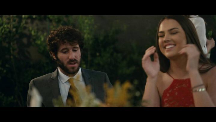 скачать клип Lil Dicky ft. Brendon Urie - Molly