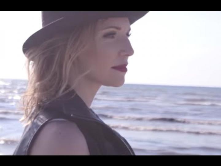 скачать клип Saad Ayub and Cristina Soto - Daylight