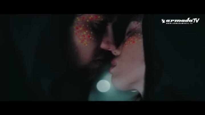скачать клип Mike Hawkins ft. Disfunk and Oisin - Follow