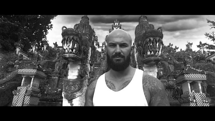 скачать клип Джиган - Карма
