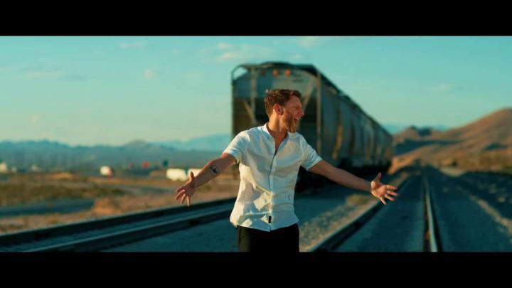 скачать клип Brennan Heart and Jonathan Mendelsohn - Be Here Now