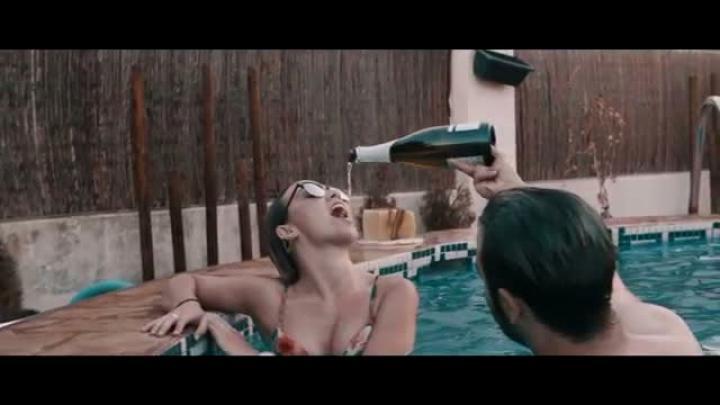 скачать клип Albert Gonzalez ft. Marcella Precise - Summer Nights