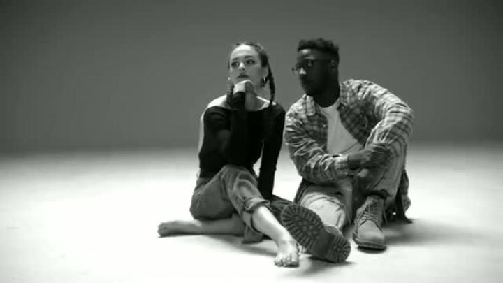 скачать клип Kelvin Jones - Closer
