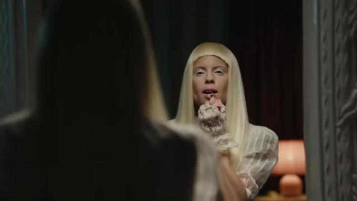 скачать клип Die Antwoord - Banana Brain