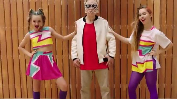 скачать клип Open Kids ft. Quest Pistols Show - Круче всех