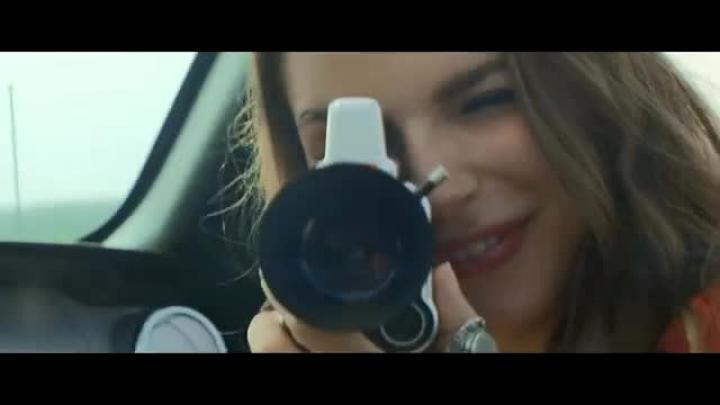 скачать клип Саша Спилберг - Мисс Хиппи (Манит Как Магн ...