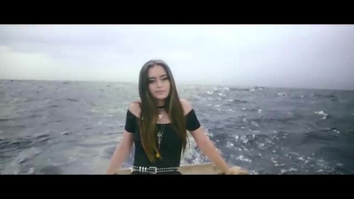 скачать клип Thomas Jack and Jasmine Thompson - Rise Up