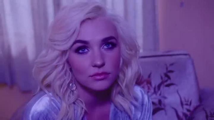 скачать клип Maty Noyes - In My Mind