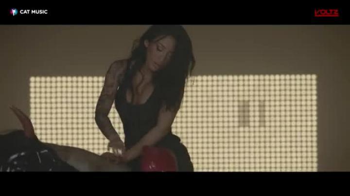 скачать клип VOLTAJ feat. Ruby and Colin - Nana