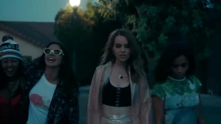 скачать клип Bridgit Mendler ft. Kaiydo - Atlantis
