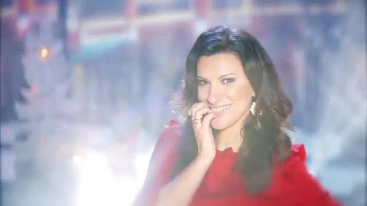 скачать клип Laura Pausini - Santa Claus is coming to town