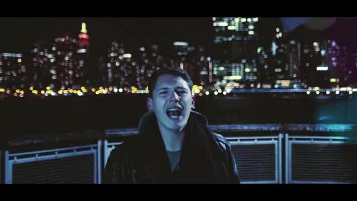 скачать клип Cris Cab - Paradise (On Earth)