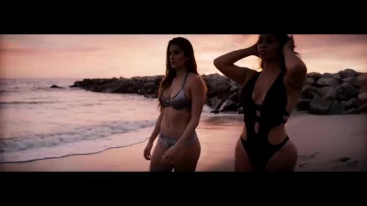 скачать клип Kevin Hart aka Chocolate Droppa ft. Trey Songz - Push It On Me