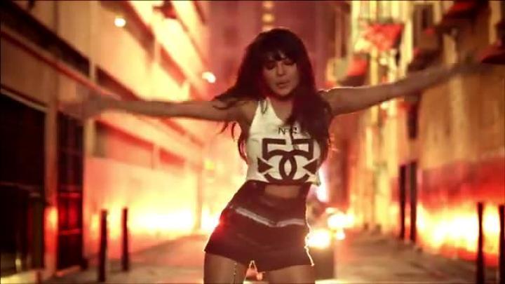 скачать клип Priyanka Chopra ft. Will.I.Am - In My City